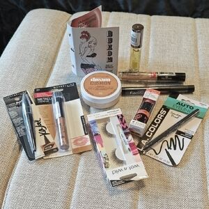 NEW Makeup Bundle